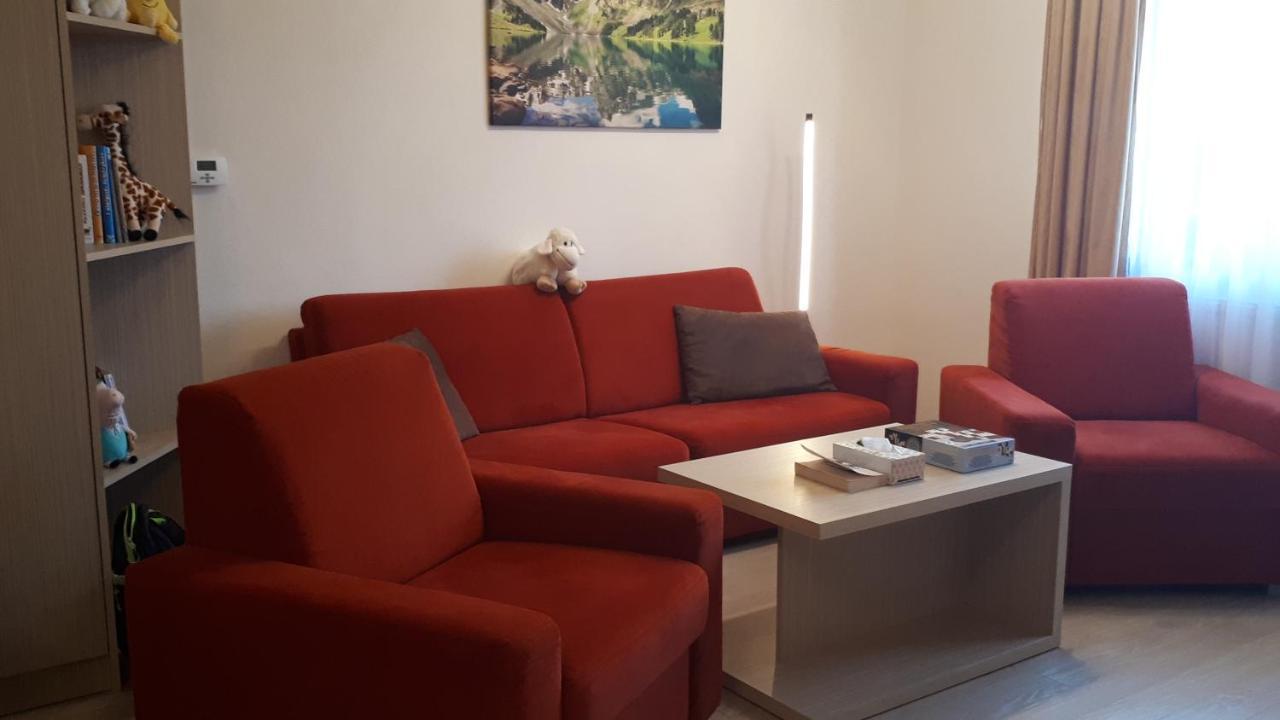Apartman V Starej Lesnej S Balkonom Стара Лесна Екстер'єр фото